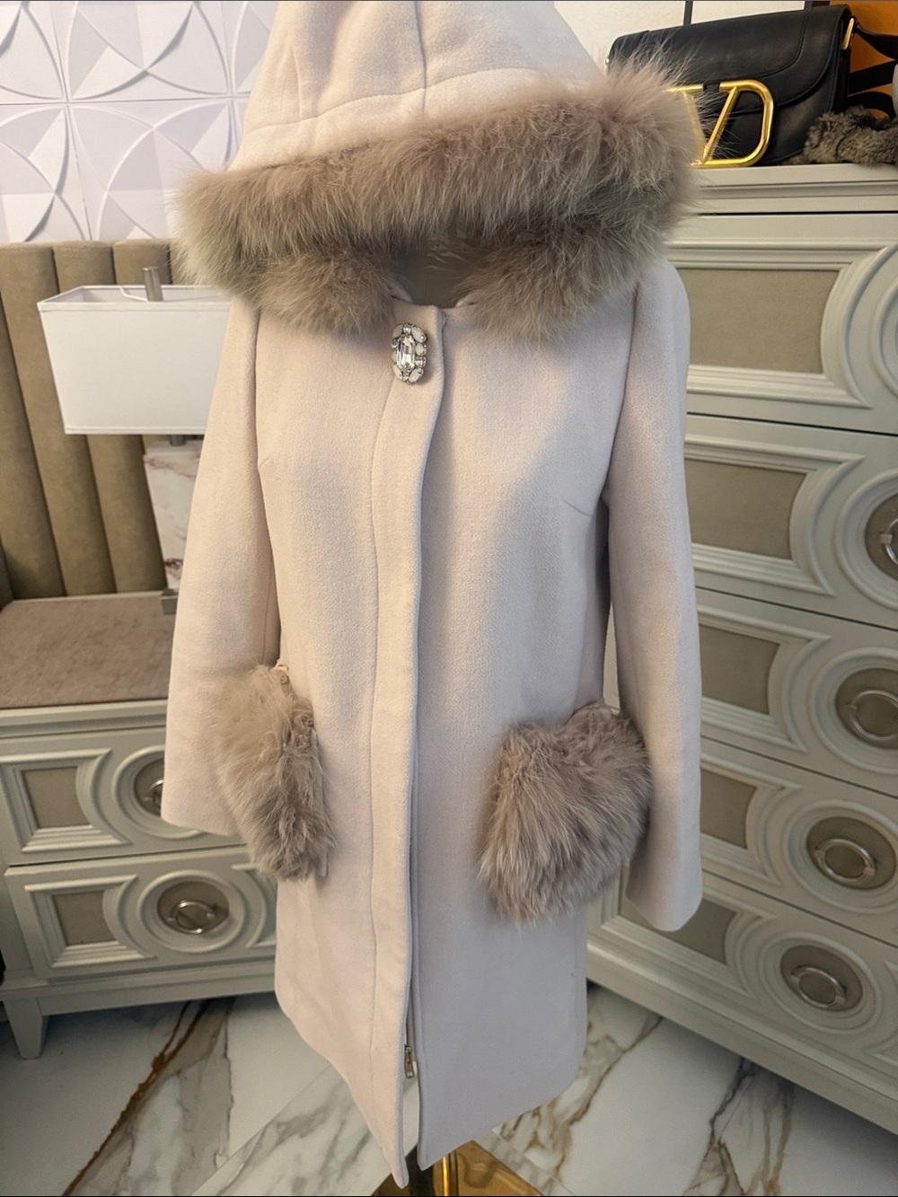 Coat with real Fox fur - Picture 2 of 9